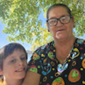 Meet your Posher, Debi